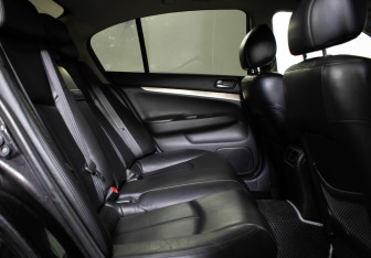 Подержанный автомобиль Infiniti G Sedan 2011 года (10 фото)
