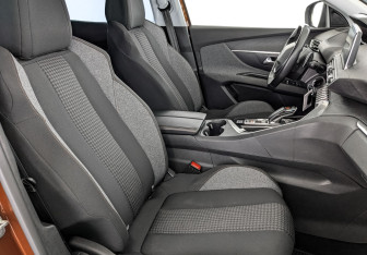 Подержанный автомобиль Peugeot 3008 2019 года (24 фото)