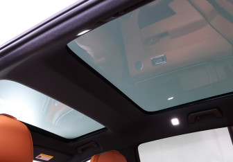 Подержанный автомобиль LiXiang L7 2024 года (20 фото)