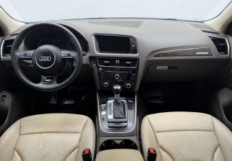 Подержанный автомобиль Audi Q5 2015 года (13 фото)