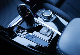 Подержанный автомобиль BMW X3 2019 года (16 фото)