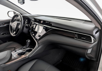 Подержанный автомобиль Toyota Camry Sedan 2020 года (11 фото)