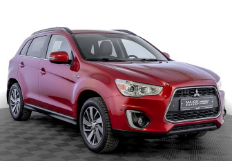 Подержанный автомобиль Mitsubishi ASX 2014 года (3 фото)