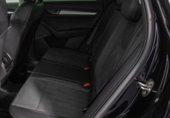 Подержанный автомобиль Skoda Karoq 2020 года (11 фото)