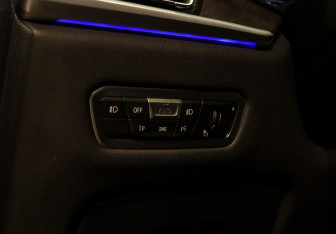 Подержанный автомобиль BMW X7 2020 года (26 фото)