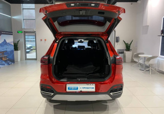 Подержанный автомобиль Chery Tiggo 8 2021 года (6 фото)