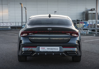 Подержанный автомобиль Kia K5 2021 года (6 фото)