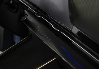 Подержанный автомобиль Omoda C5 2024 года (19 фото)