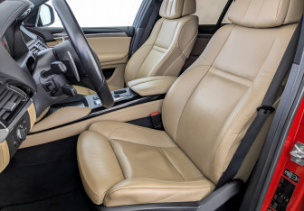 Подержанный автомобиль BMW X6 M 2011 года (20 фото)