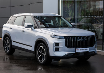 Подержанный автомобиль Jaecoo J7 2024 года (3 фото)