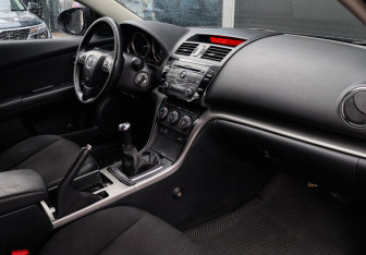 Подержанный автомобиль Mazda 6 Sedan 2010 года (7 фото)