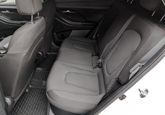 Подержанный автомобиль Hyundai Creta 2022 года (18 фото)