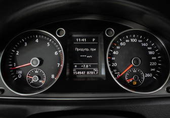 Подержанный автомобиль Volkswagen Passat Sedan 2013 года (12 фото)