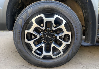 Подержанный автомобиль JAC T9 2024 года (9 фото)