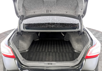 Подержанный автомобиль Nissan Teana 2014 года (10 фото)