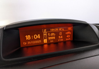 Подержанный автомобиль Citroen Berlingo 2021 года (26 фото)