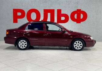 Подержанный автомобиль Kia Spectra Sedan 2006 года (4 фото)