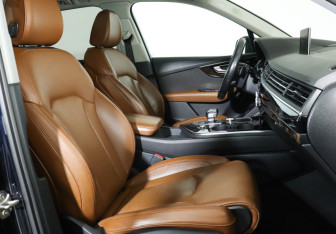 Подержанный автомобиль Audi Q7 2016 года (14 фото)