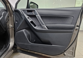Подержанный автомобиль Subaru Forester Suv 2017 года (22 фото)