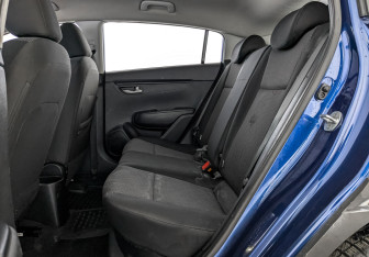 Подержанный автомобиль Kia Rio Hatchback 2021 года (17 фото)