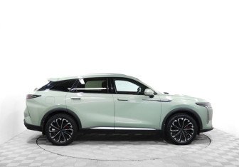 Подержанный автомобиль Exeed RX 2023 года (4 фото)