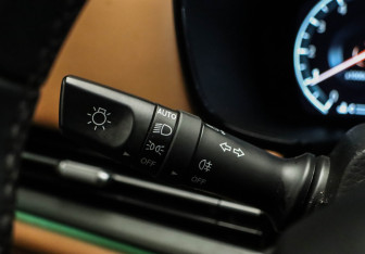 Подержанный автомобиль Changan CS95 2023 года (13 фото)