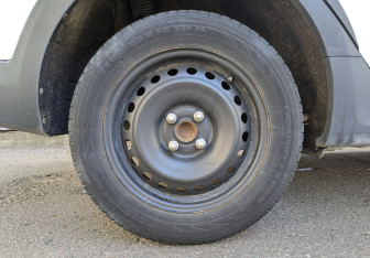 Подержанный автомобиль Kia Rio Hatchback 2021 года (18 фото)