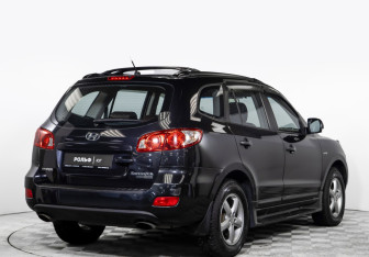 Подержанный автомобиль Hyundai Santa Fe 2008 года (4 фото)