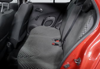 Подержанный автомобиль Nissan Micra Hatchback 2007 года (10 фото)