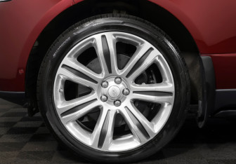 Подержанный автомобиль Land Rover Range Rover 2016 года (23 фото)