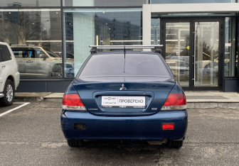 Подержанный автомобиль Mitsubishi Lancer Sedan 2007 года (6 фото)