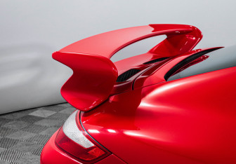 Подержанный автомобиль Porsche 911 Coupe 2004 года (18 фото)