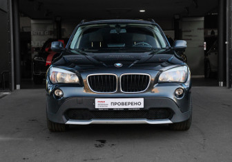 Подержанный автомобиль BMW X1 2012 года (2 фото)