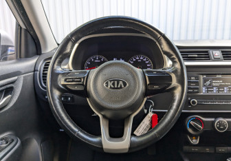 Подержанный автомобиль Kia Rio Hatchback 2021 года (22 фото)
