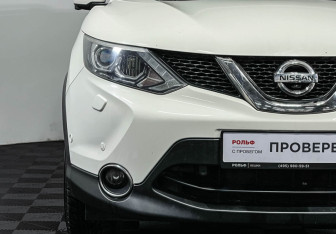Подержанный автомобиль Nissan Qashqai 2017 года (19 фото)