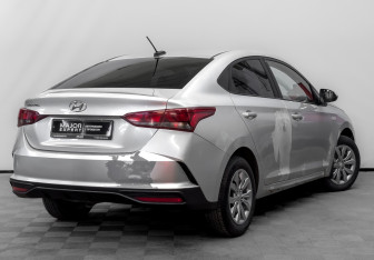 Подержанный автомобиль Hyundai Solaris Sedan 2021 года (5 фото)