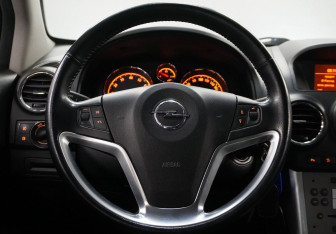 Подержанный автомобиль Opel Antara 2013 года (15 фото)