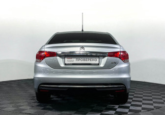 Подержанный автомобиль Citroen C4 Sedan 2014 года (6 фото)