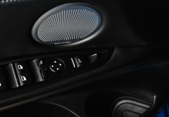 Подержанный автомобиль BMW X5 M 2016 года (21 фото)