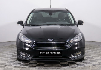 Подержанный автомобиль Ford Focus Hatchback 2015 года (2 фото)