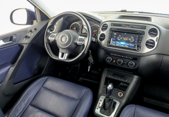 Подержанный автомобиль Volkswagen Tiguan 2016 года (26 фото)