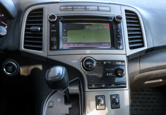 Подержанный автомобиль Toyota Venza 2013 года (18 фото)
