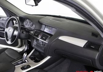 Подержанный автомобиль BMW X3 2013 года (13 фото)