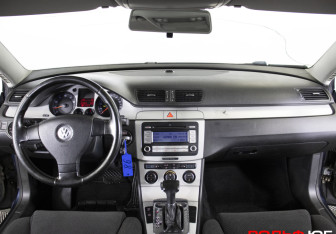 Подержанный автомобиль Volkswagen Passat Sedan 2007 года (13 фото)