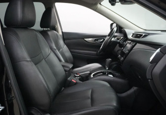 Подержанный автомобиль Nissan X-Trail 2018 года (9 фото)