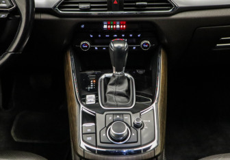 Подержанный автомобиль Mazda CX-9 2021 года (14 фото)