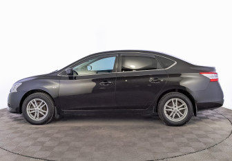 Подержанный автомобиль Nissan Sentra Sedan 2014 года (8 фото)