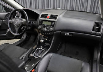 Подержанный автомобиль Honda Accord Sedan 2007 года (11 фото)