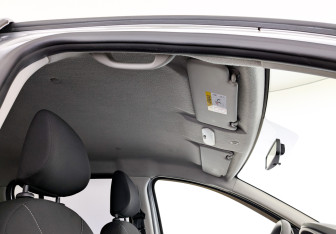 Подержанный автомобиль Renault Sandero 2018 года (22 фото)