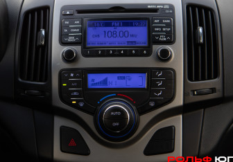 Подержанный автомобиль Hyundai i30 Hatchback 2011 года (13 фото)